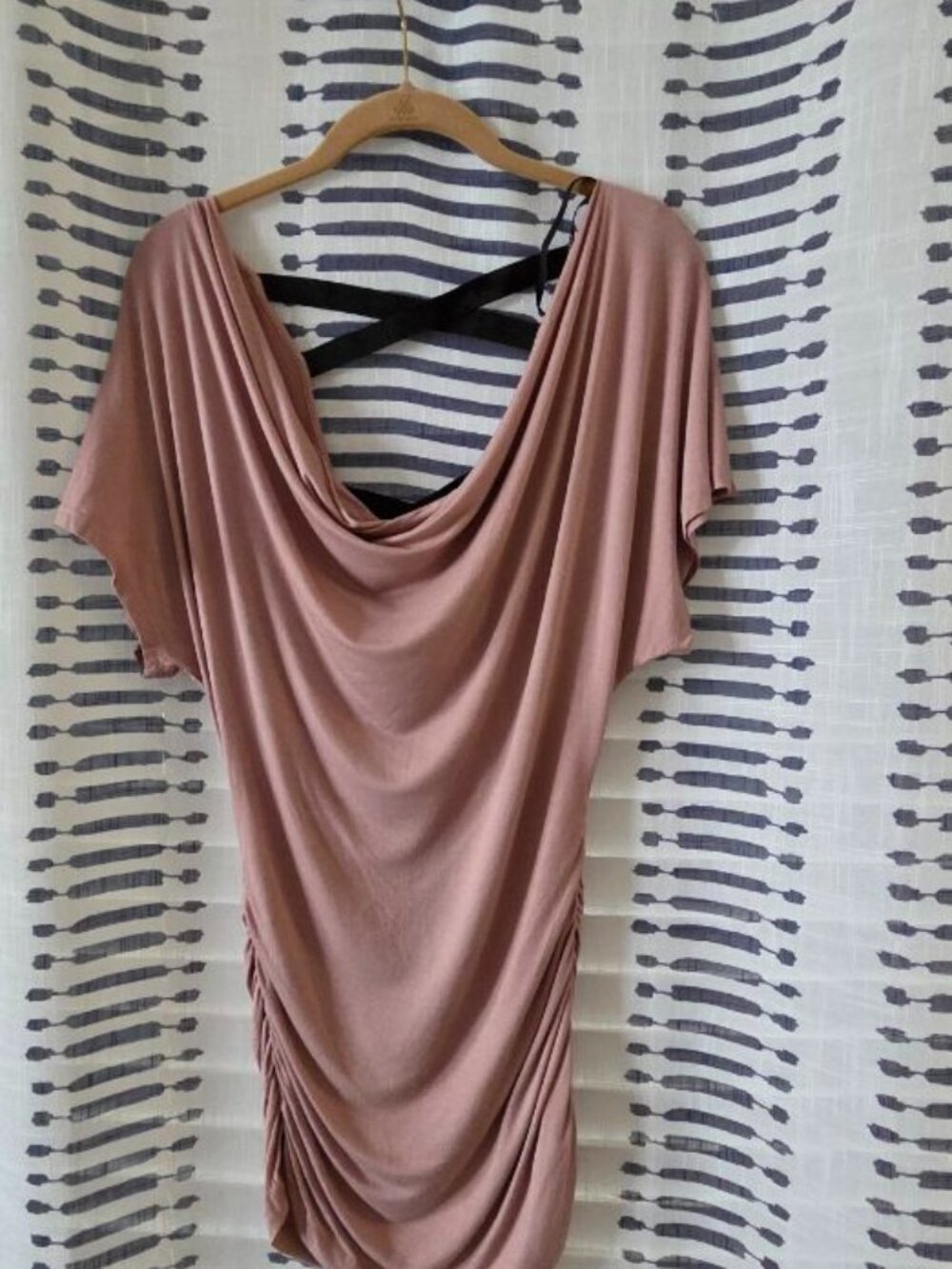 BeBe Criss Cross Back Tunic Blouse in Blush Pink Size S